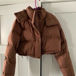 New - adorable cropped puffer size 12
